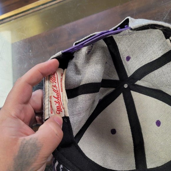 Mitchell & Ness Los Angeles Lakers Purple Grey Adjustable Snapback Hat Cap - Picture 8 of 9